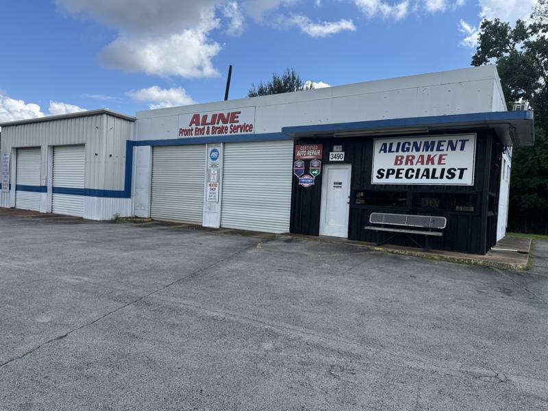 Aline Front End & Brake Service shop at 3490 Concord Rd, Beaumont, TX